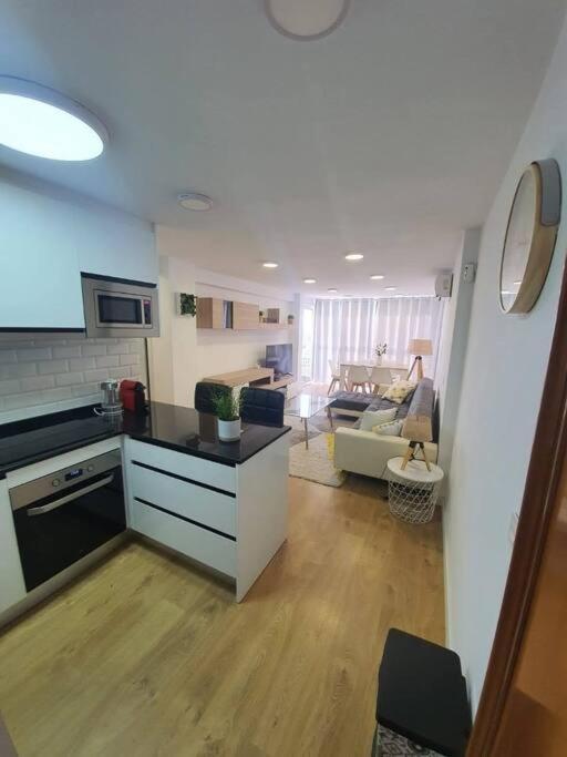 Beautiful Sea Views Cozy Apartment 350 M From Beach Benalmadena Exterior photo